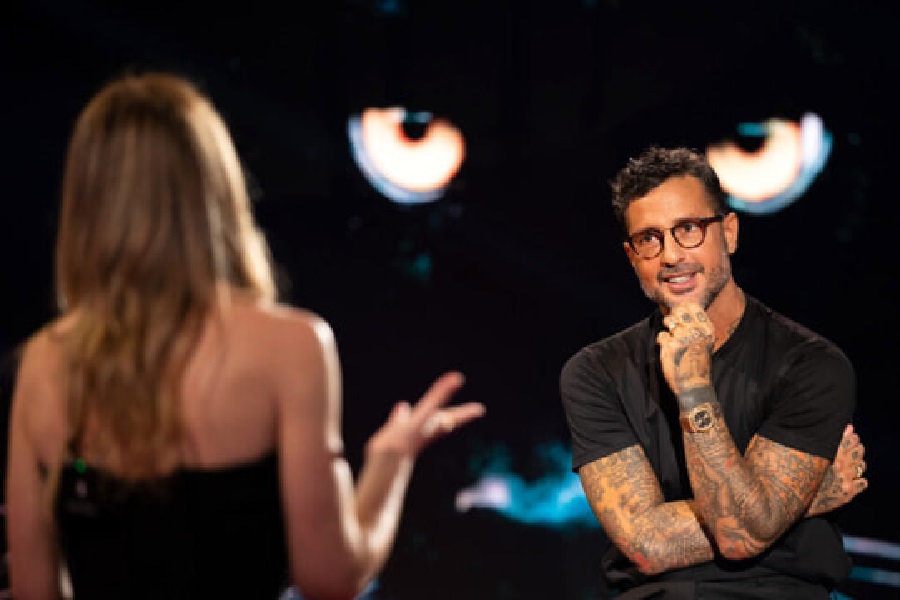Fabrizio Corona confessa: “Carlos sta male a causa di una malattia genetica e Nina Moric è lontana!”