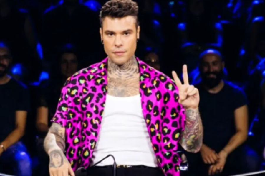 Fedez a X Factor: in difficoltà con lo spagnolo in un video divertentissimo!