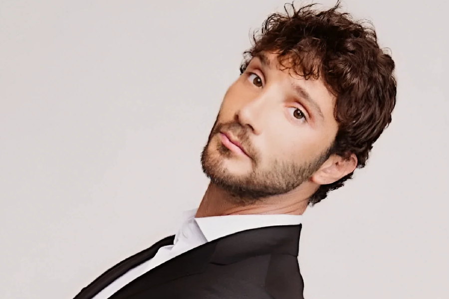 Stefano De Martino esce con una donna: una cena romantica e una notte trascorsa insieme!