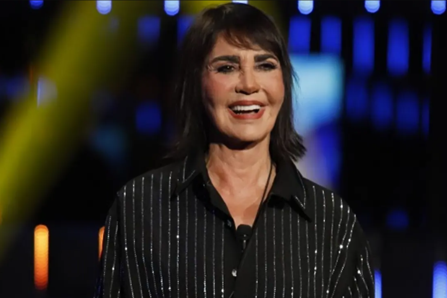 Fiordaliso: un commento razzista scatena la furia dei social media!