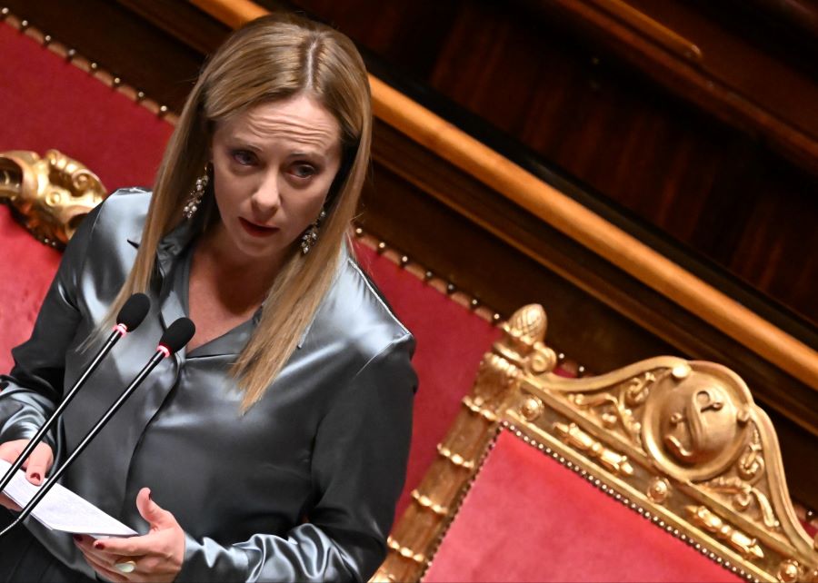 Giorgia Meloni segregata in casa con la figlia. Ecco le prime indiscrezioni dopo la rottura con Giambruno!