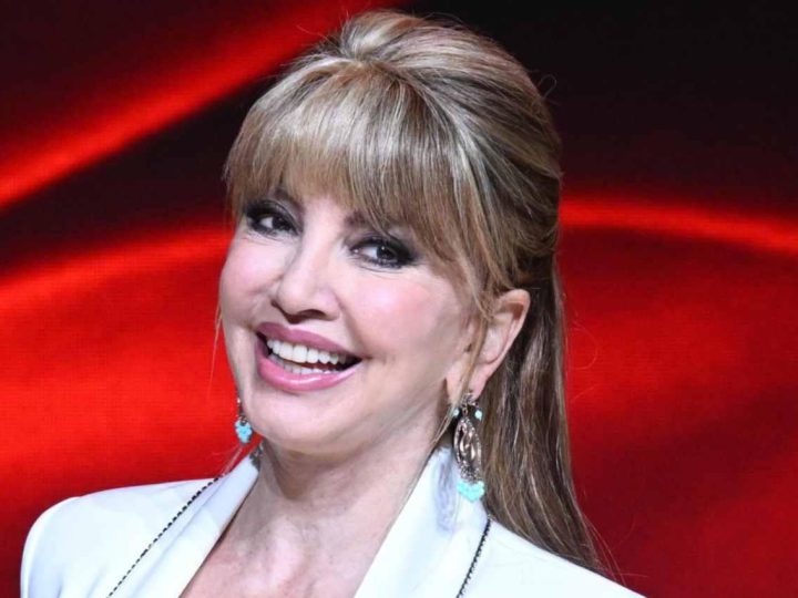 Selvaggia Lucarelli vs il resto del mondo: tutti i dettagli del conflitto interno a Ballando con le Stelle!
