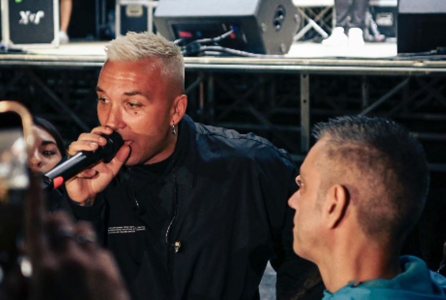 Briga sbotta contro i fan dopo l’ennesima domanda su un figlio. Ecco che cosa ha fatto infuriare il rapper!