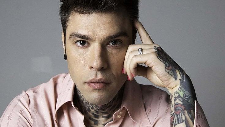 Crisi invisibile: come Fedez sta combattendo per la mente della Generazione Z!