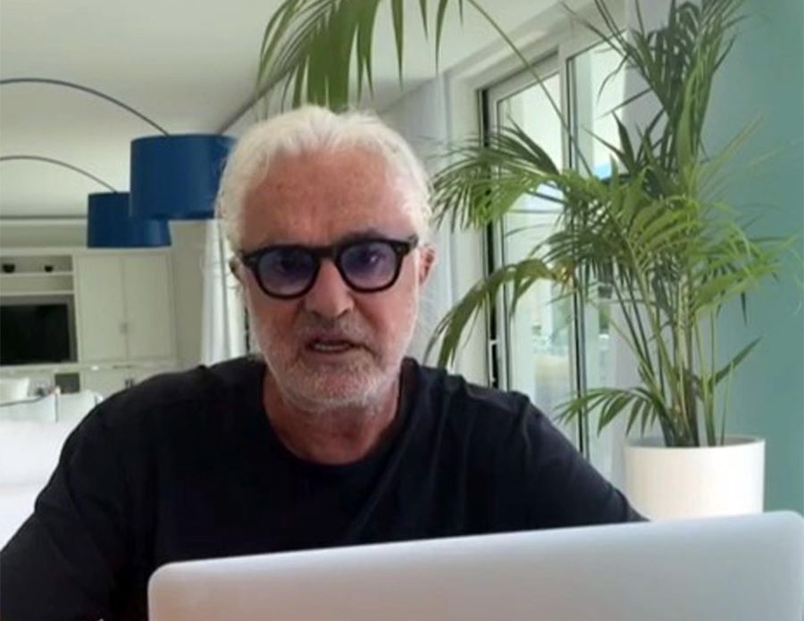 Flavio Briatore: “Rosiconi” agli hater che insultano lui e il figlio a Dubai. Ecco che cosa è successo!