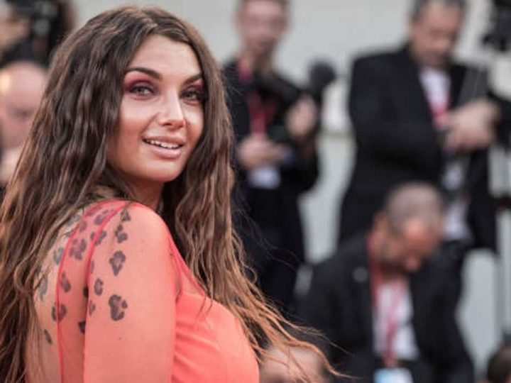 Il mistero della malattia di Elettra Lamborghini: Cosa è successo in volo?