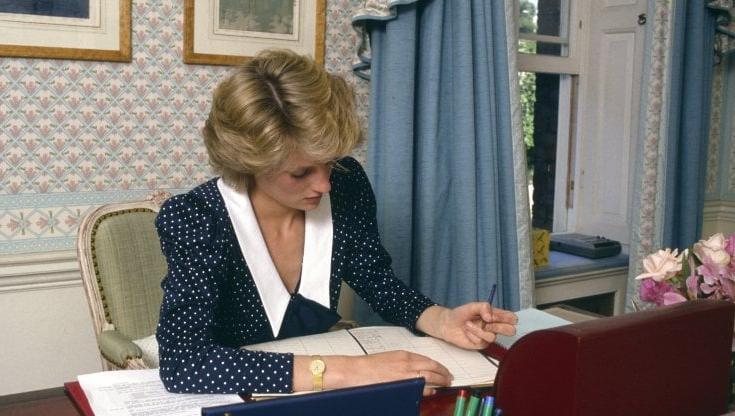 BBC costretta a rivelare: le email nascoste che cambieranno tutto su Lady Diana!