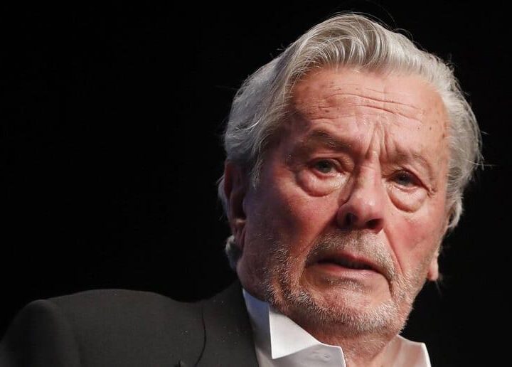 Incredibile scoperta nella tenuta di Alain Delon: un arsenal che fa tremare la Francia!