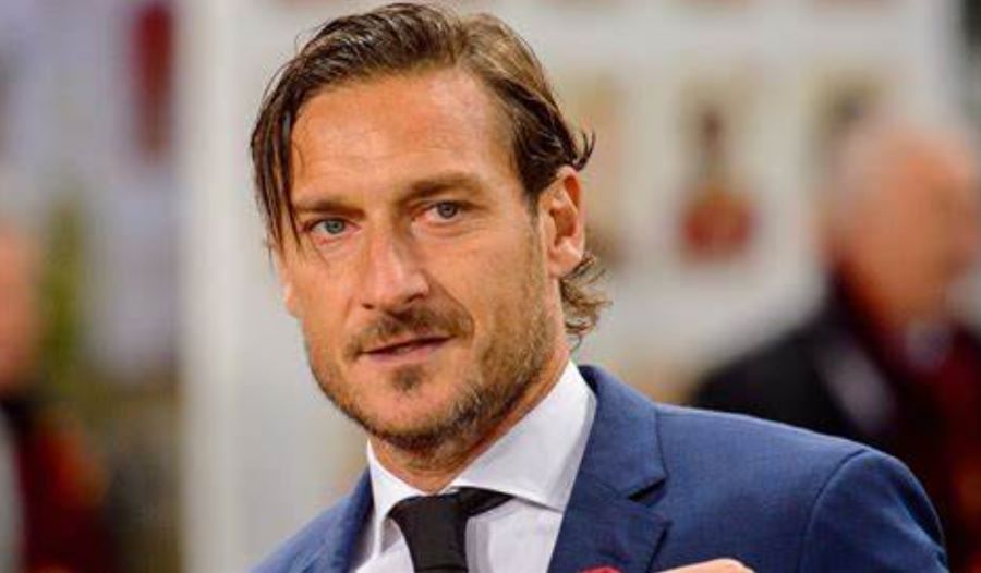 Francesco Totti lancia una frecciatina a Ilary Blasi dopo l’uscita del suo attesissimo libro. Ecco le sue parole!